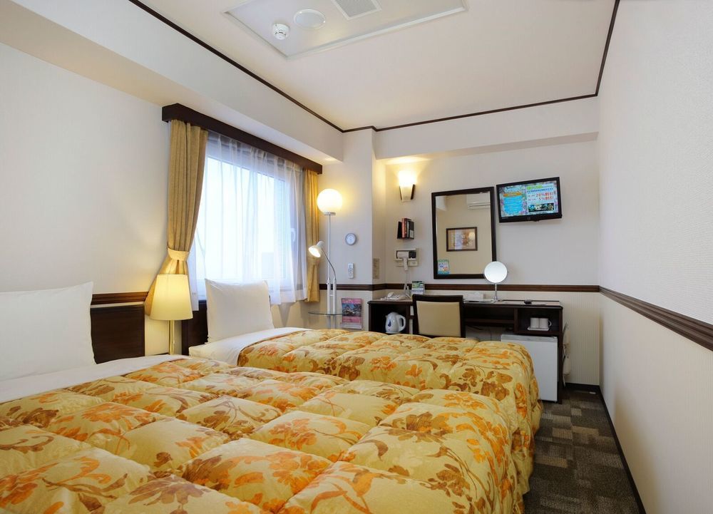 Toyoko Inn Kashiwa Eki Nishi Guchi Εξωτερικό φωτογραφία